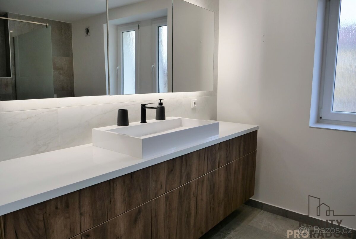 Pronájem zrekonstruovaného bytu 2+1 v Hodoníně, byt 2+1 reko - 4