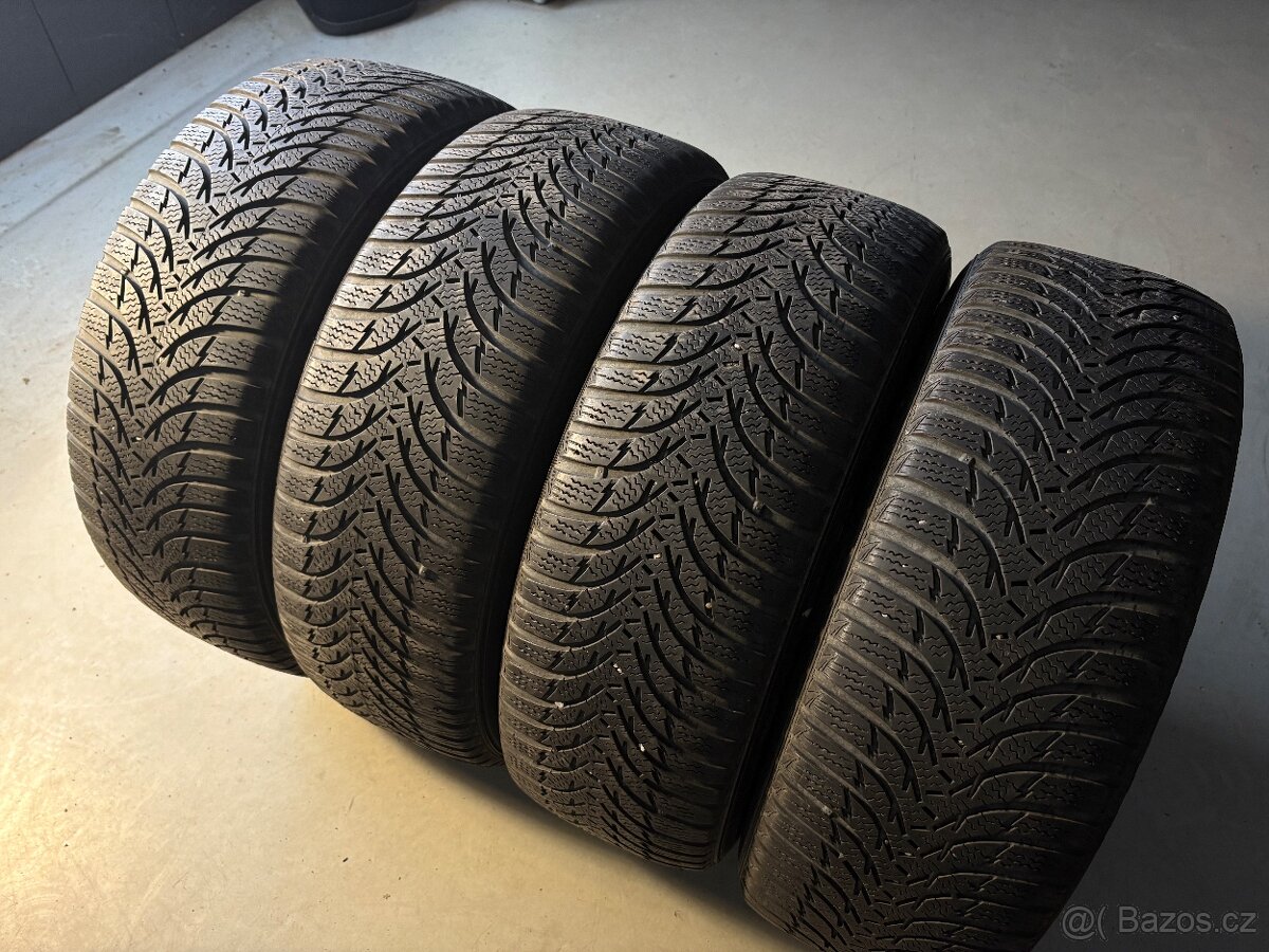 Zimní pneu Kumho 215/60R16 - 4