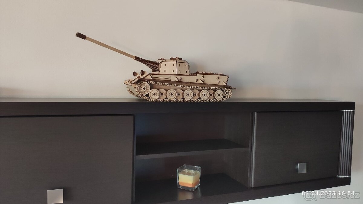 Tank dřevěný - 4