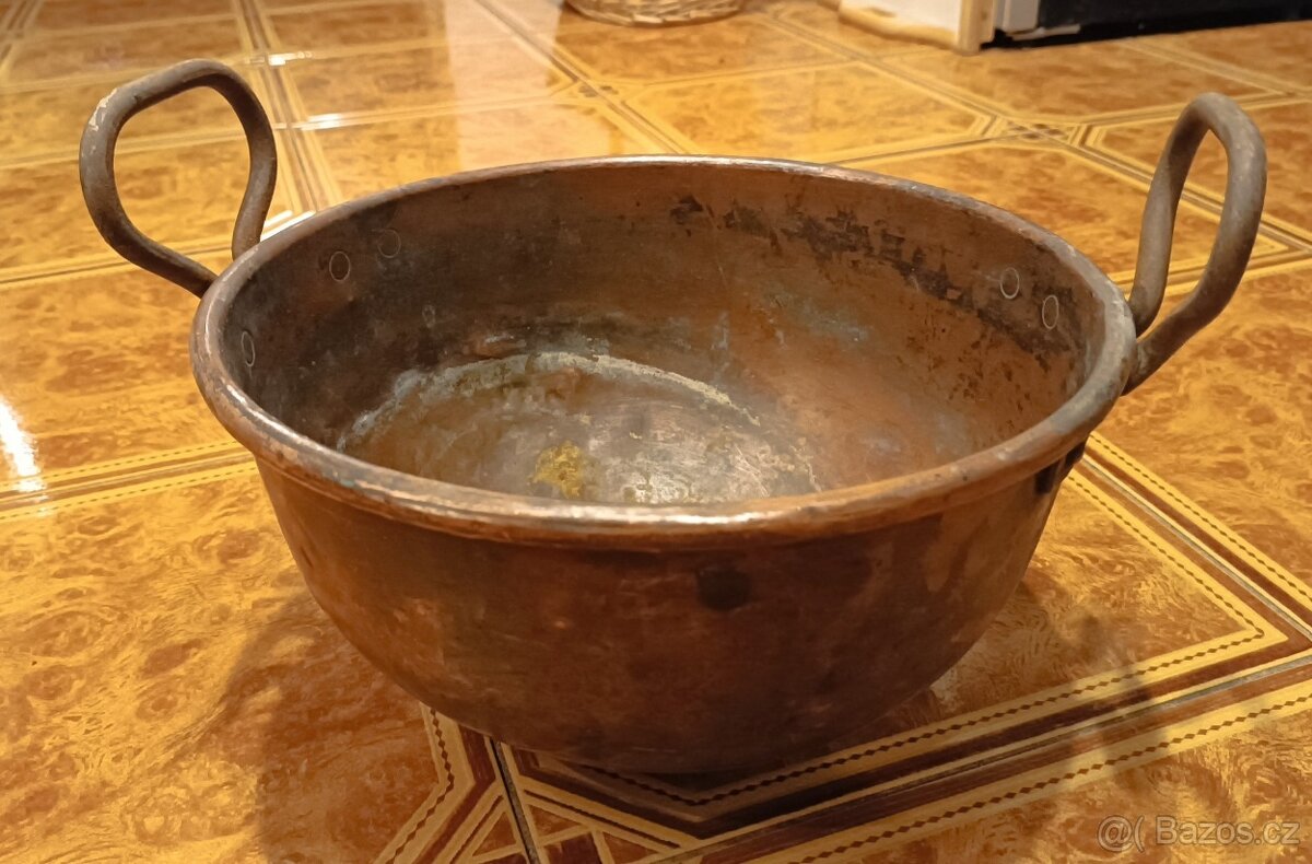 Měděný starý kotlík - 4