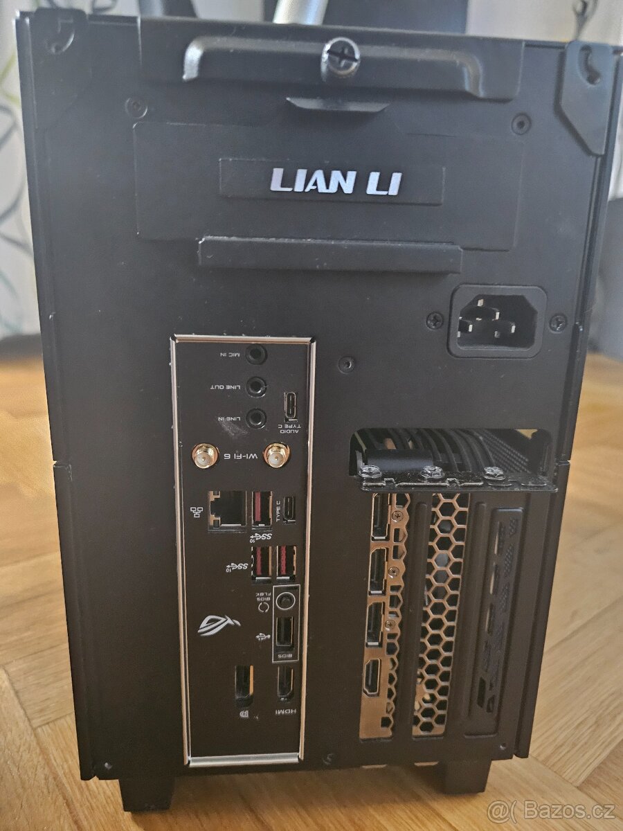 Malé PC - RTX 3080 Ti / R7 5800X /1,5TB NVMe disky - 4