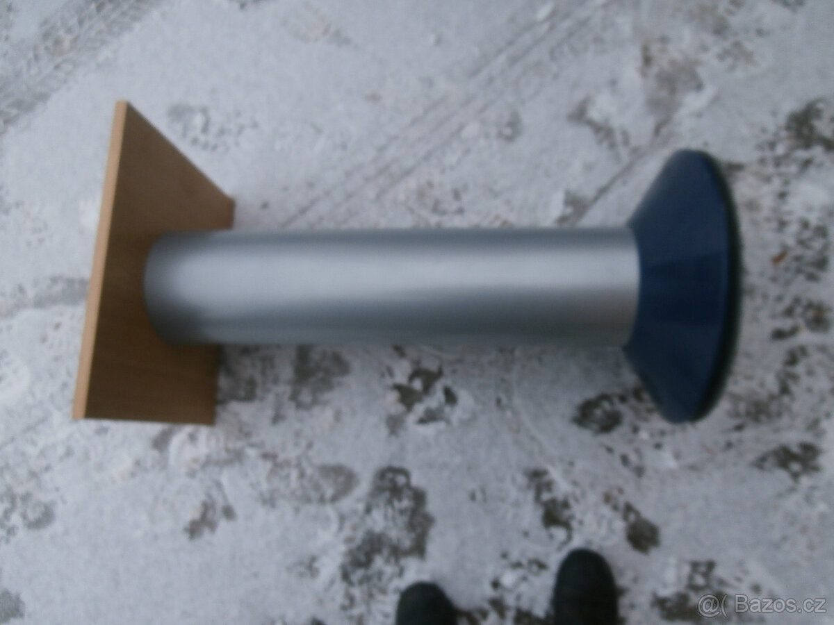 Stůl, stolek, podstavec pro kytku či televizi za 500 kč - 4