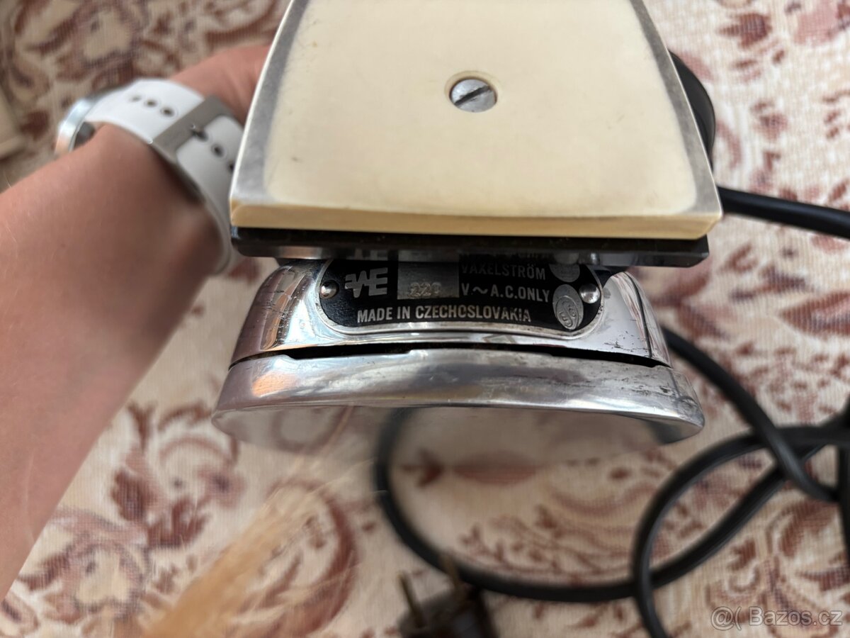 Starožitná žehlička - 4