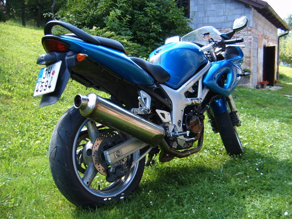 Suzuki SV650S - 4