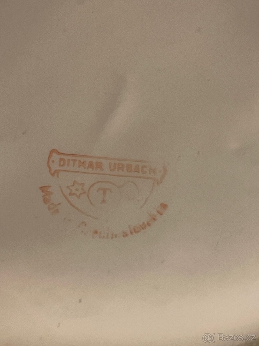 Porcelánová soška kytaristy. Ditmar Urbach - 4