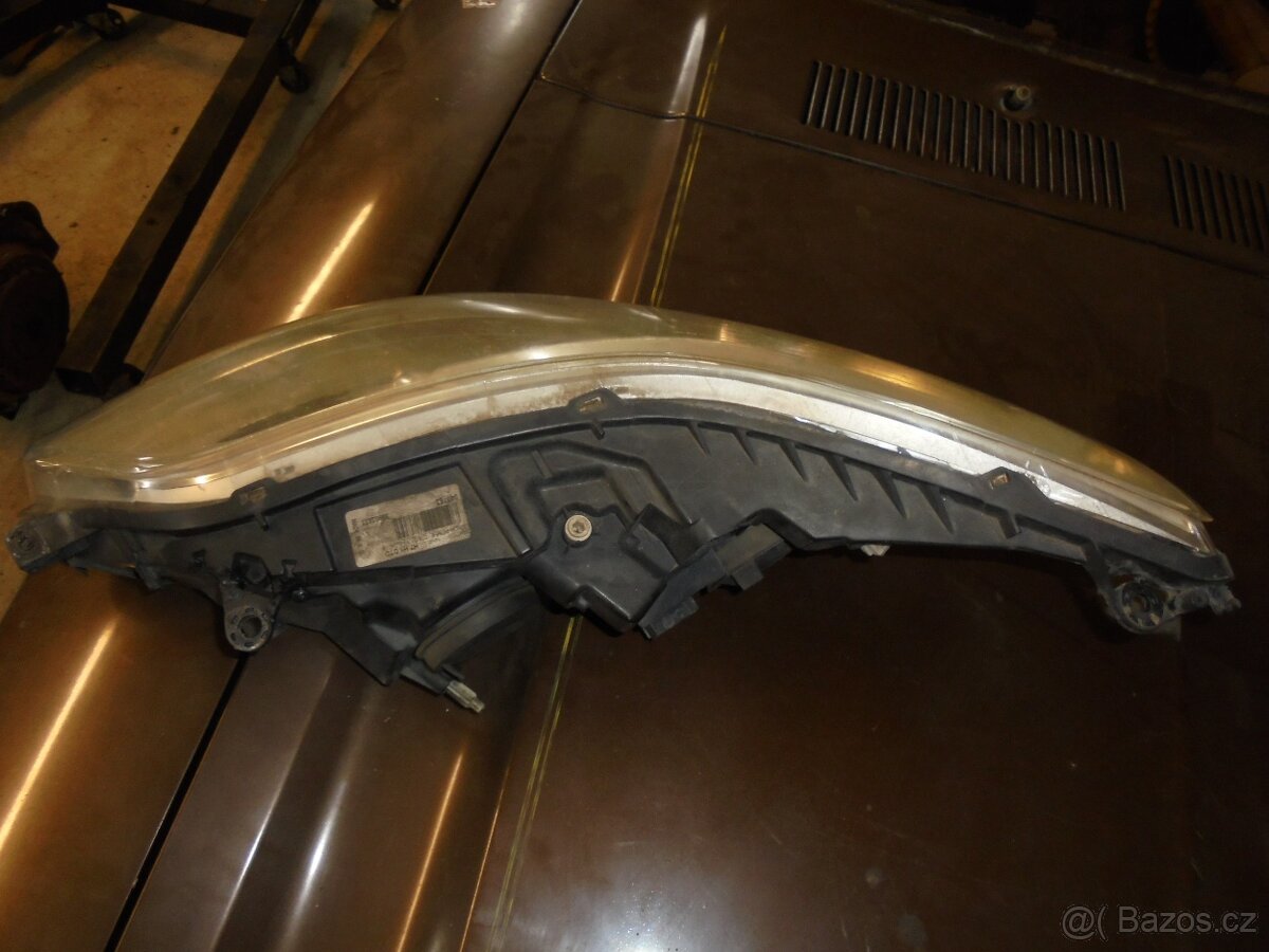 Citroen C4 přední světla - 4