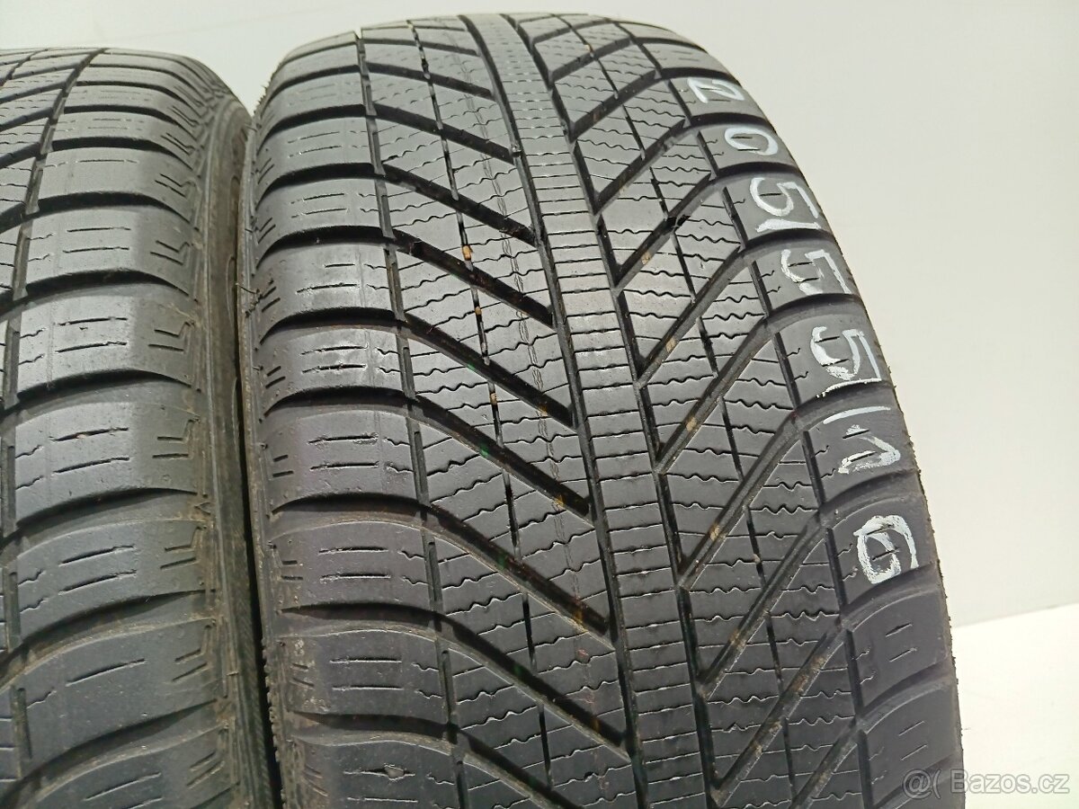 Zimní pneu 205/55/16 GoodYear - 4