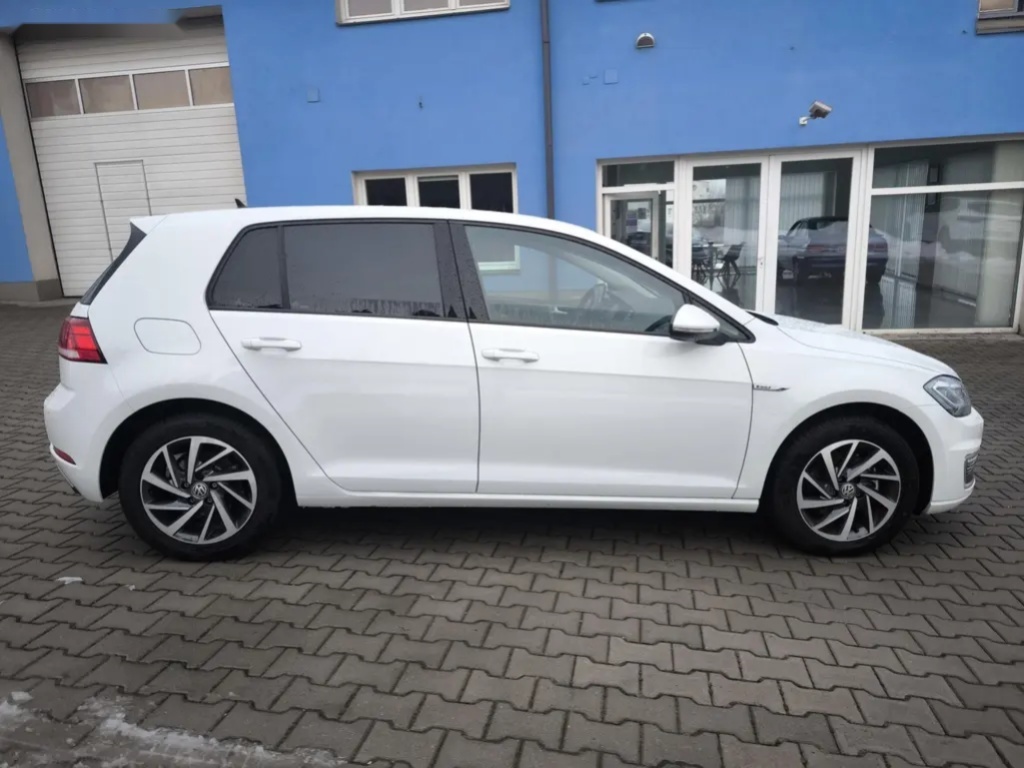 Volkswagen e-Golf - 4