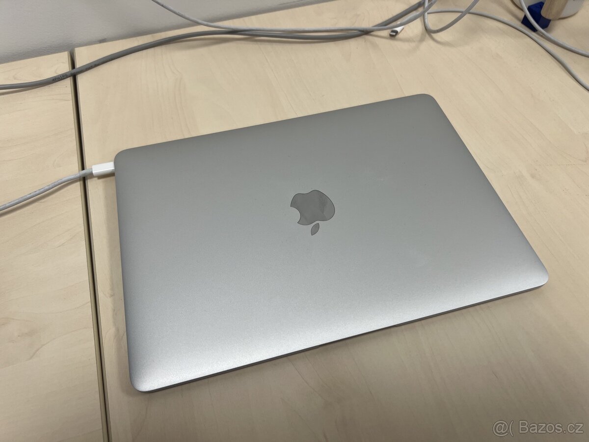 Prodám Macbook 12 retina 512gb - 4