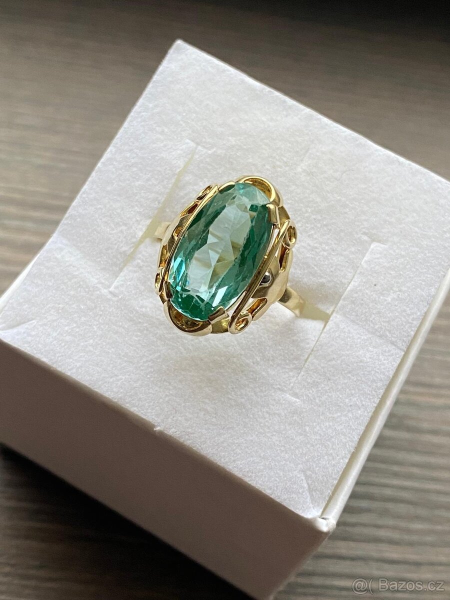 Zlatý dámský prsten - 4