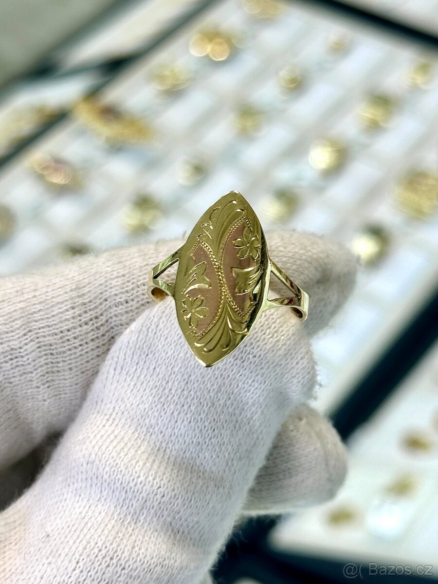 Zlatý prsten 2,97g - 4