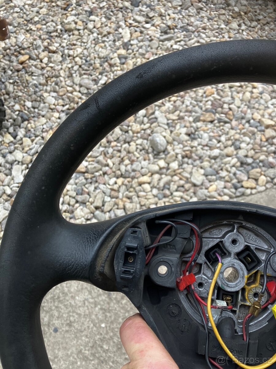 Volant Ford Escort - 4