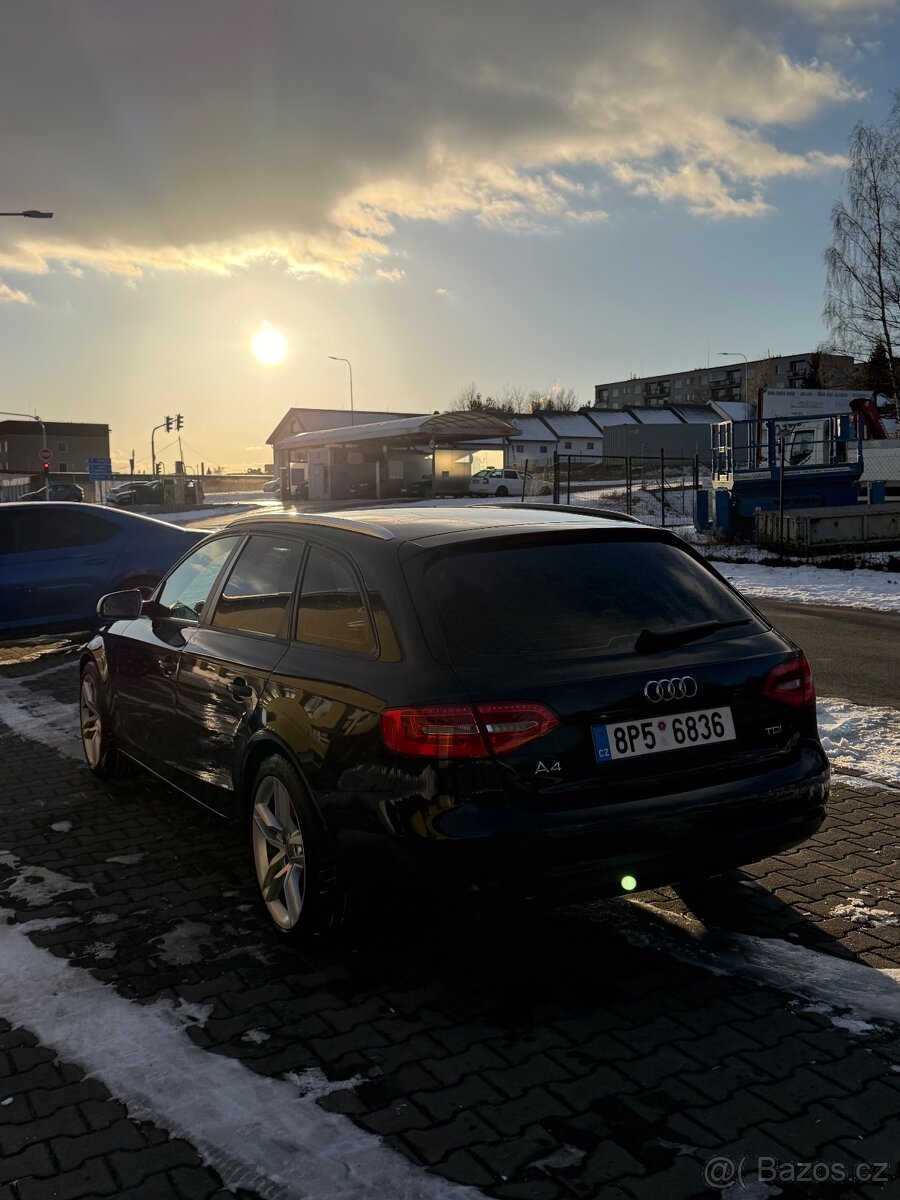 Audi A4 2012 - 4