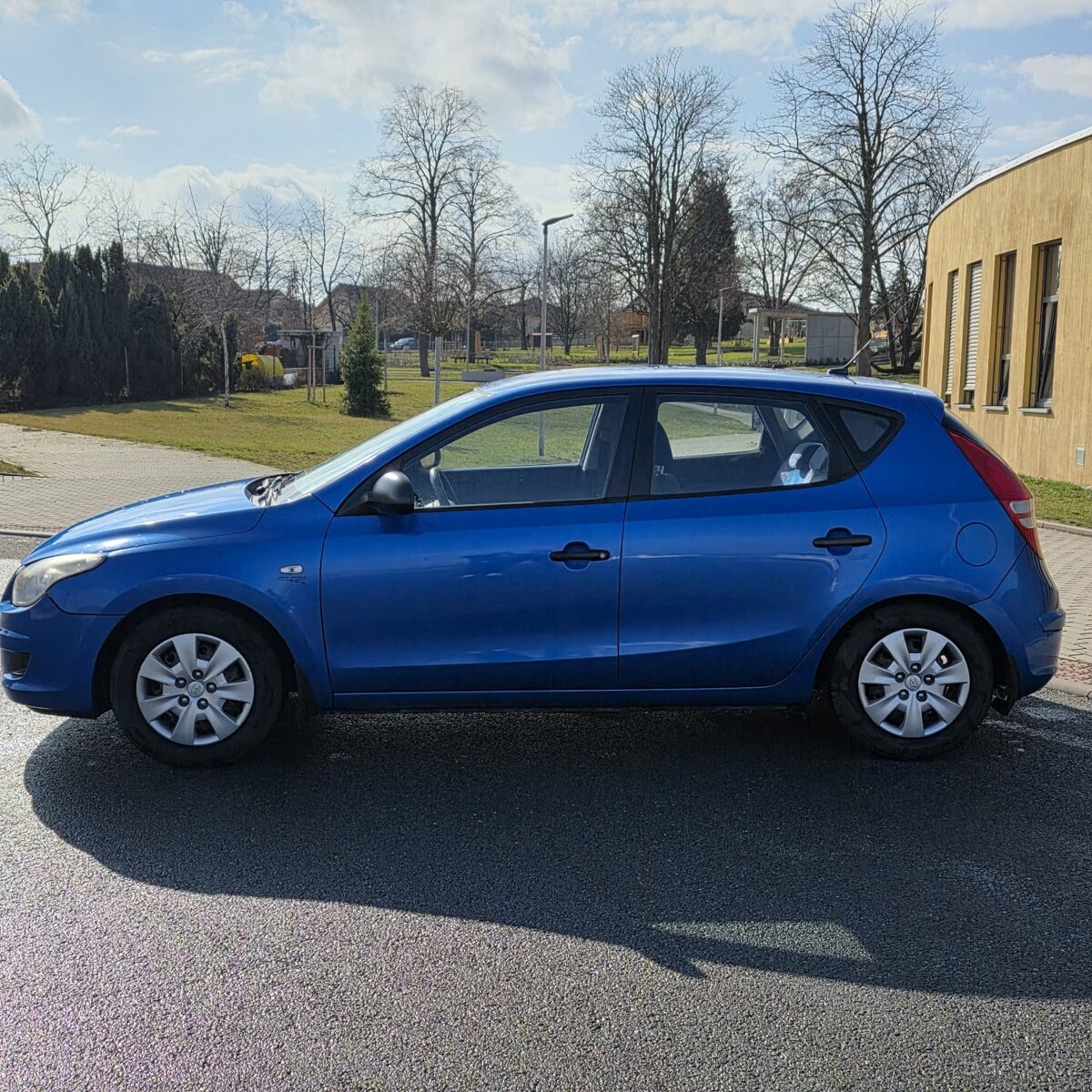 Hyundai I30 hatchback 1.4i r.v2008 - 4