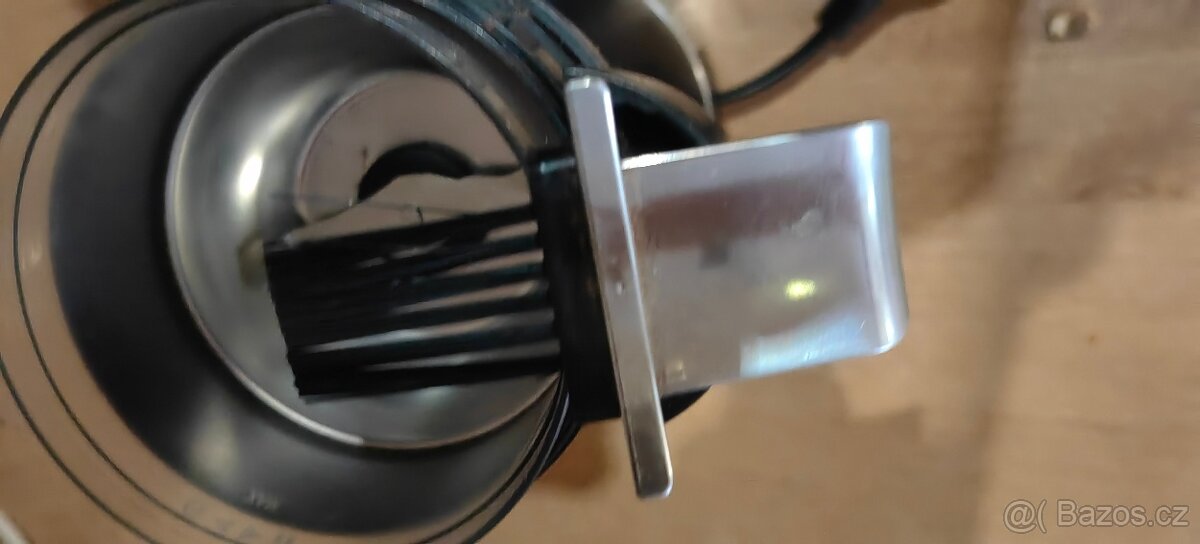 Kávomlýnek DeLonghi KG49 - 4