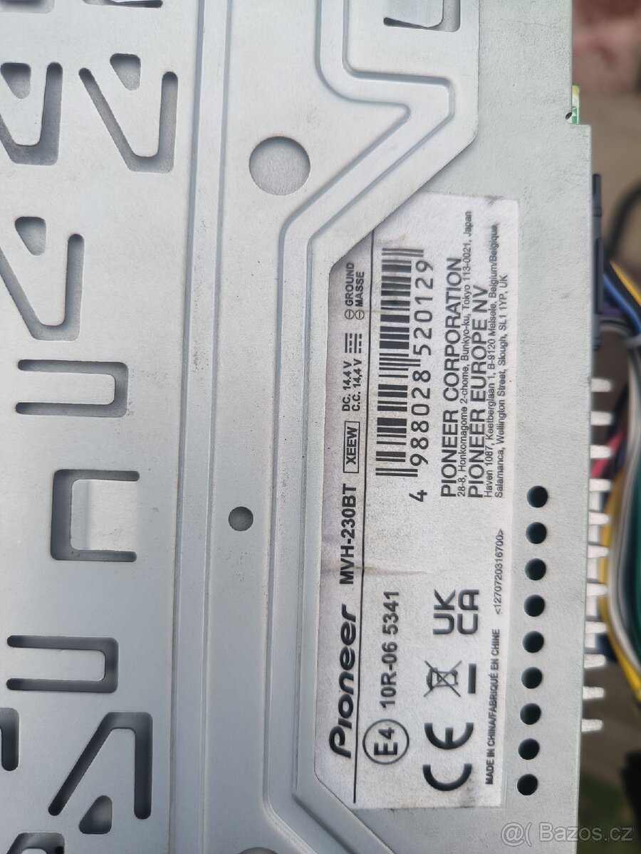 Pioneer MVH 230-BT - 4