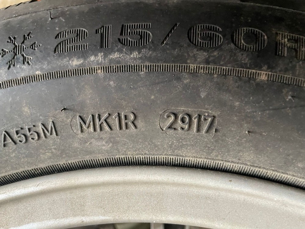 Prodám alu sadu kol Passat B8 - 4