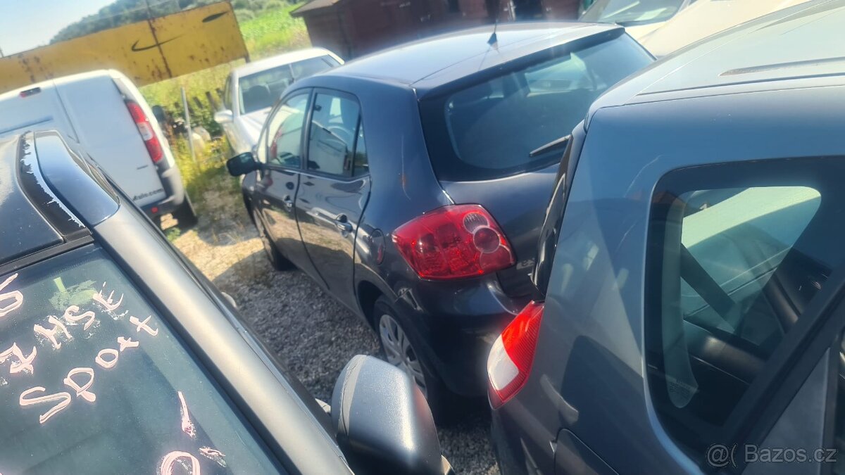 Toyota Auris 1,4d 66 kw r.v.2008..klima - 4