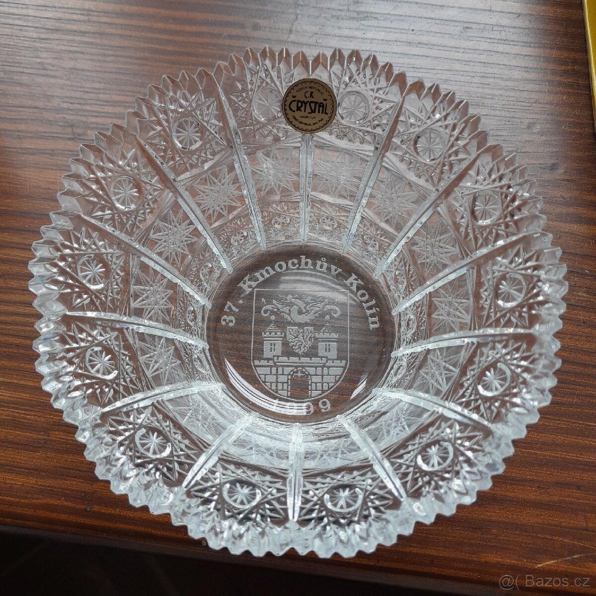 Krásná broušená miska - 4