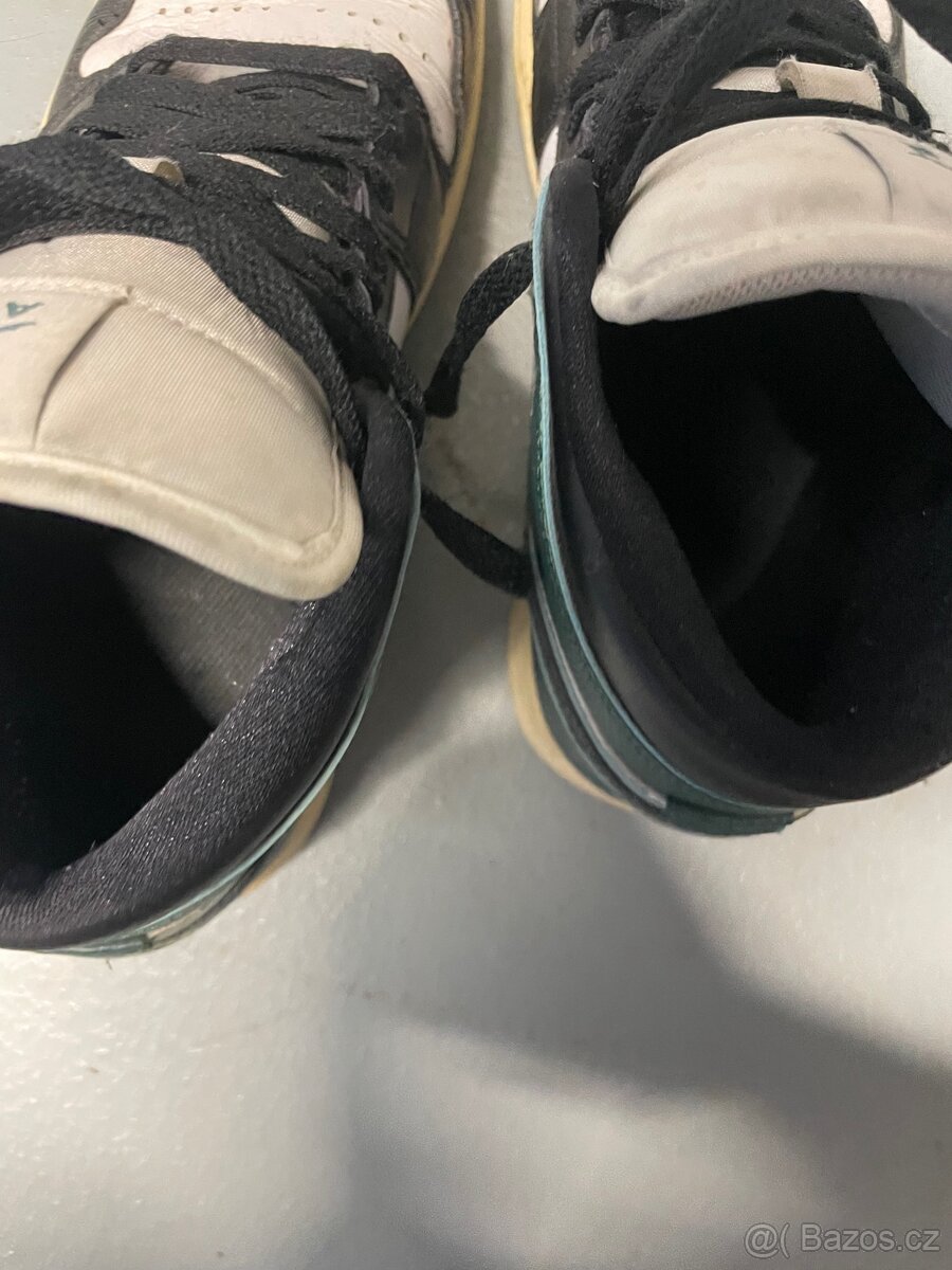 Jordan 1 - 4
