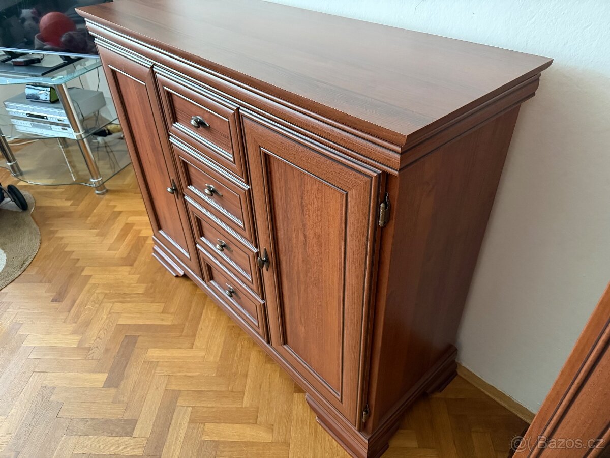Prodáme skříně - 4