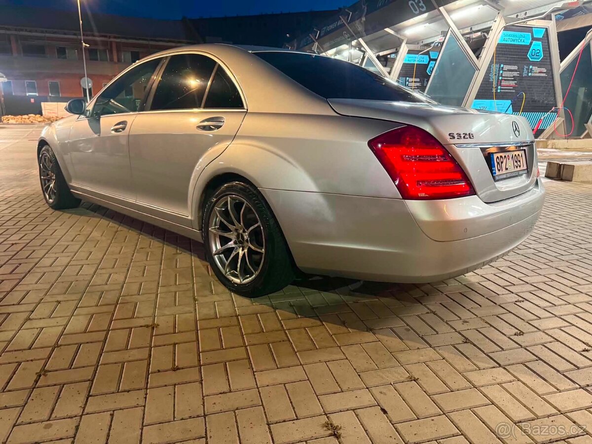 Mercedes s320 - 4