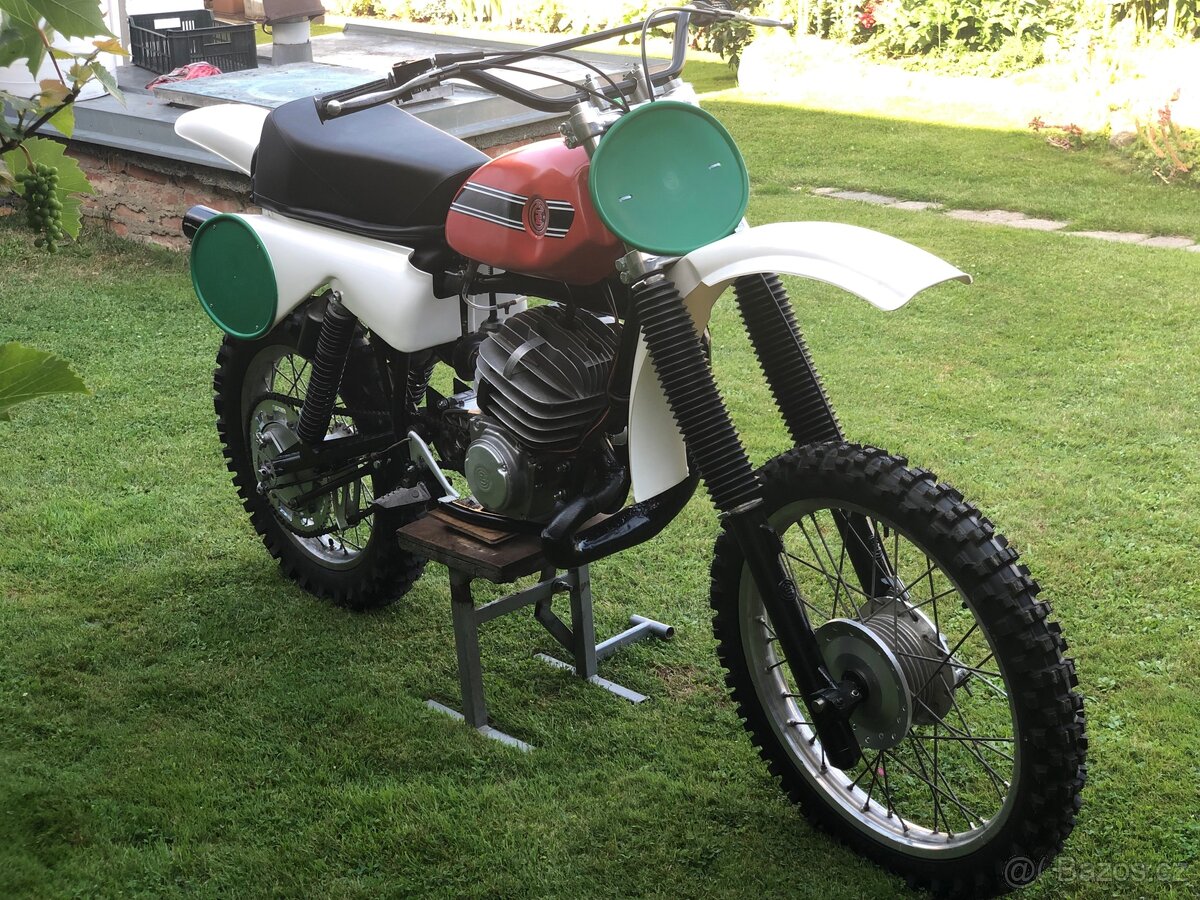 ČZ 250/513 - 4