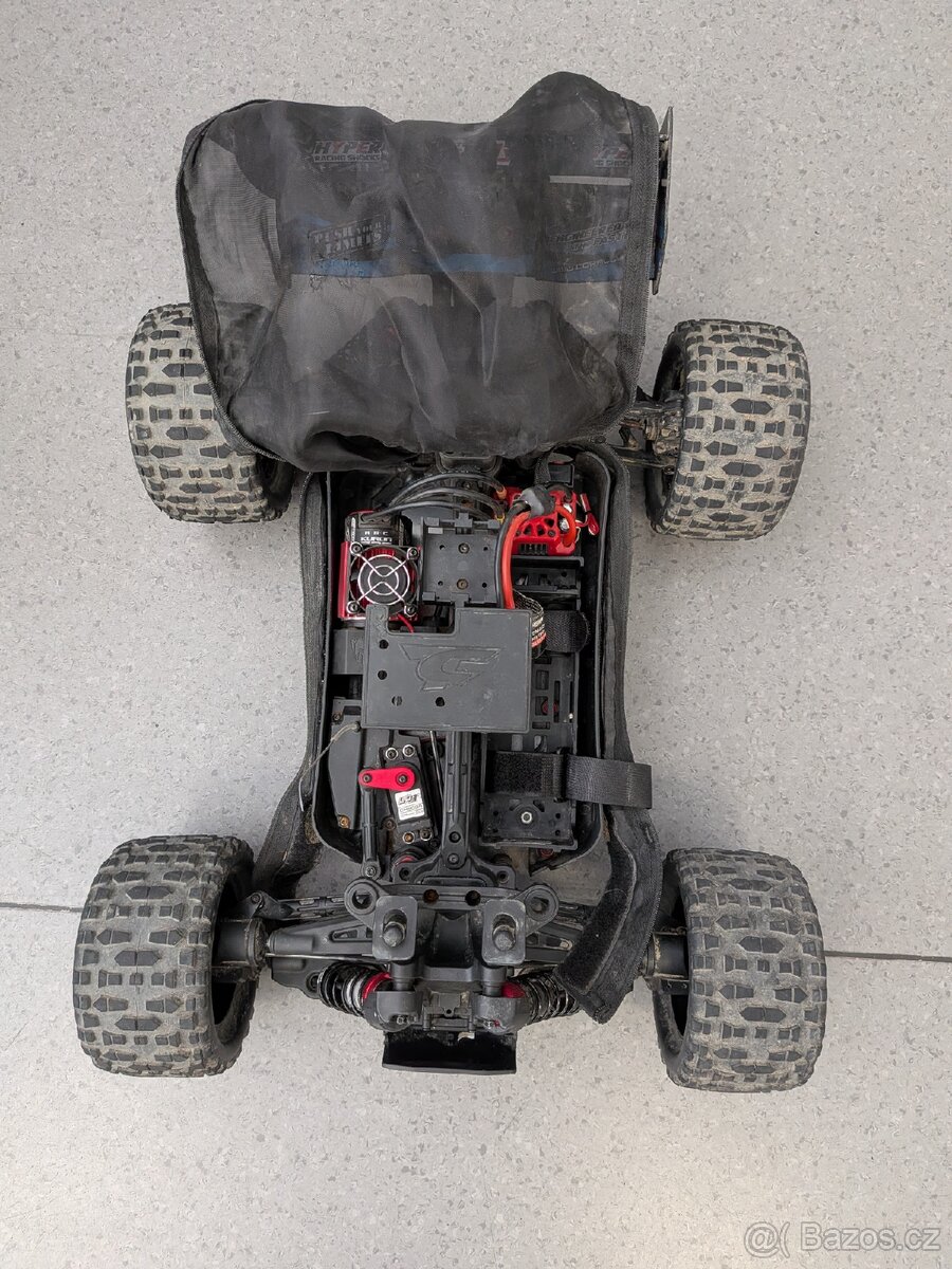 RC auto Punishera4 - 4