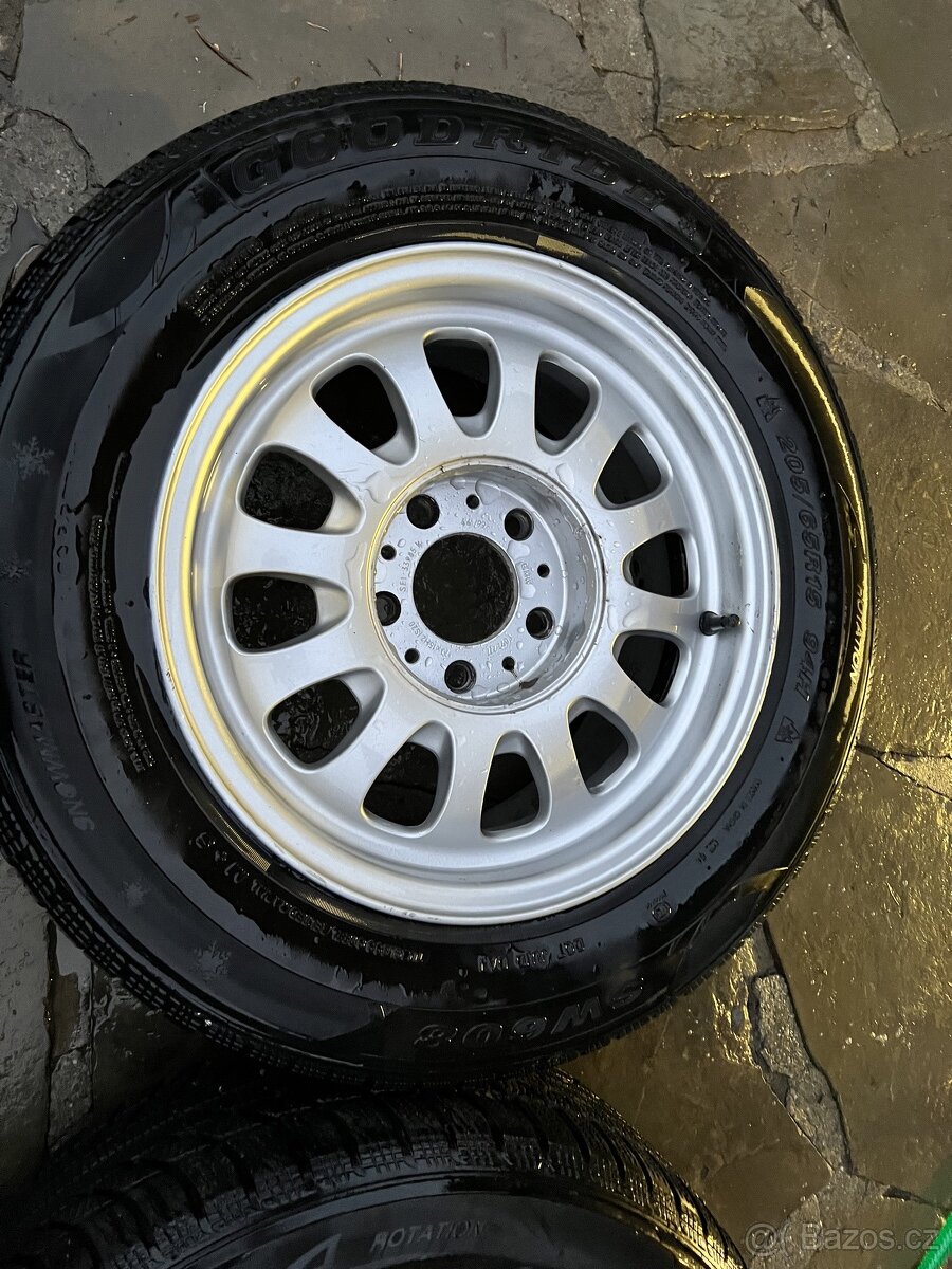 Prodám 5× ALU kola se zimními pneu (4× kompletní + 1× rezerv - 4
