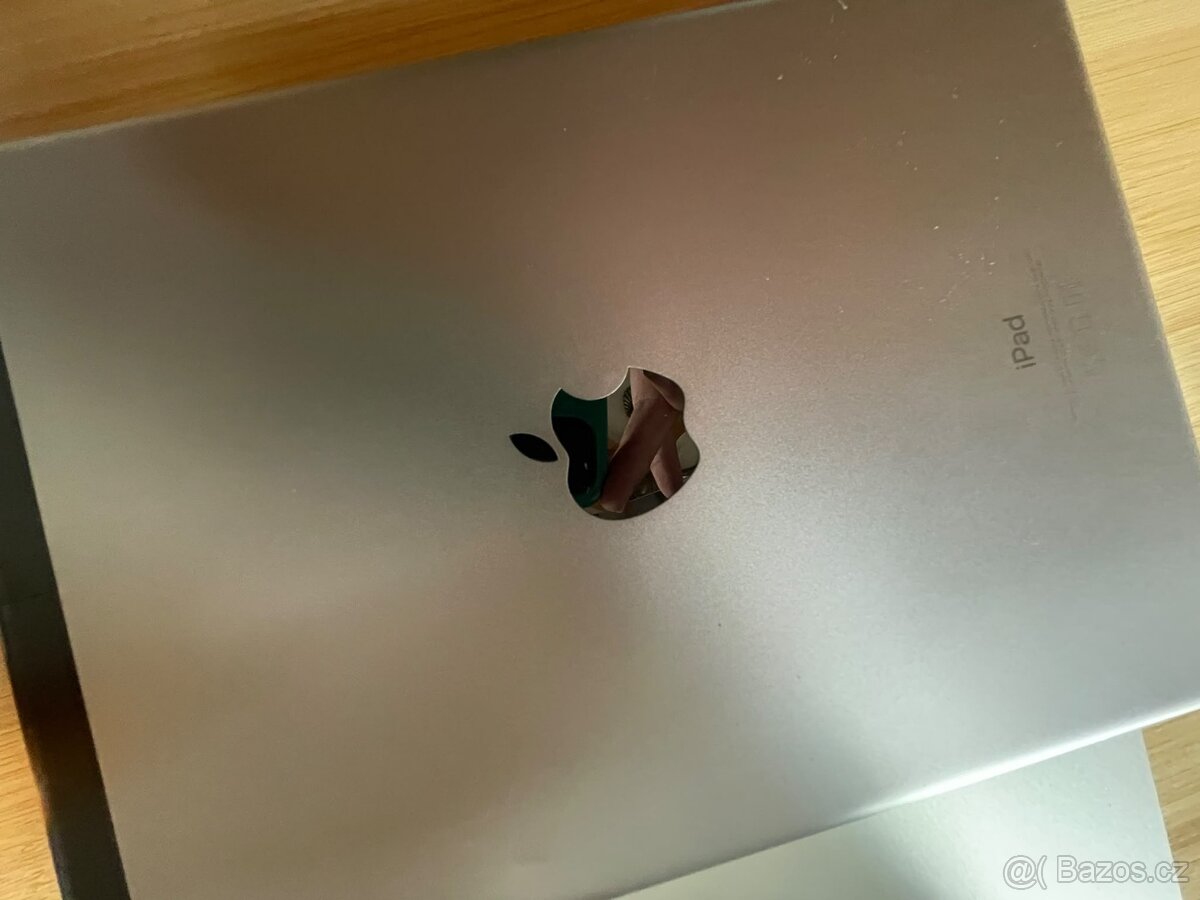 iPad 2018, 32 GB, Celullar, velmi dobrý stav - 4