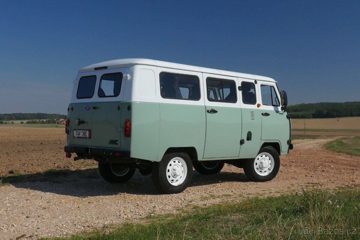 UAZ 2206 Buchanka oficial - 4