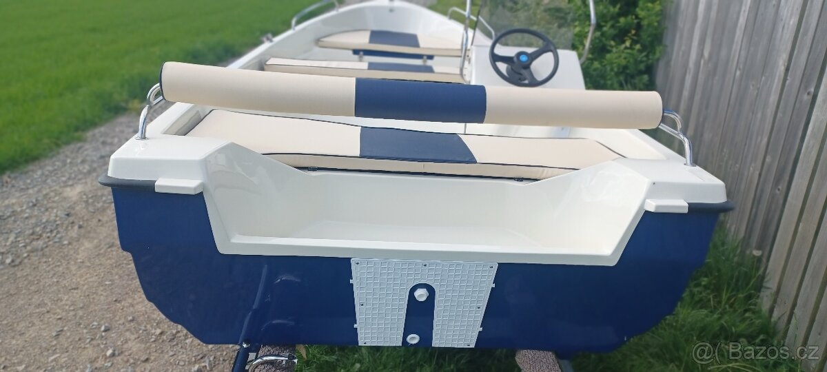 Motorový člun, loď Any 430 Open - 4