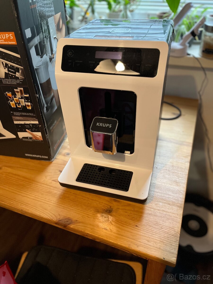 automaticky kávovar kRUPS - 4