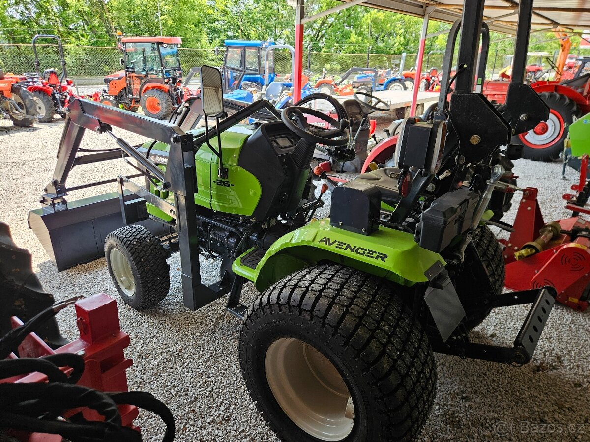 Malotraktor Avenger 26 4x4 - 4