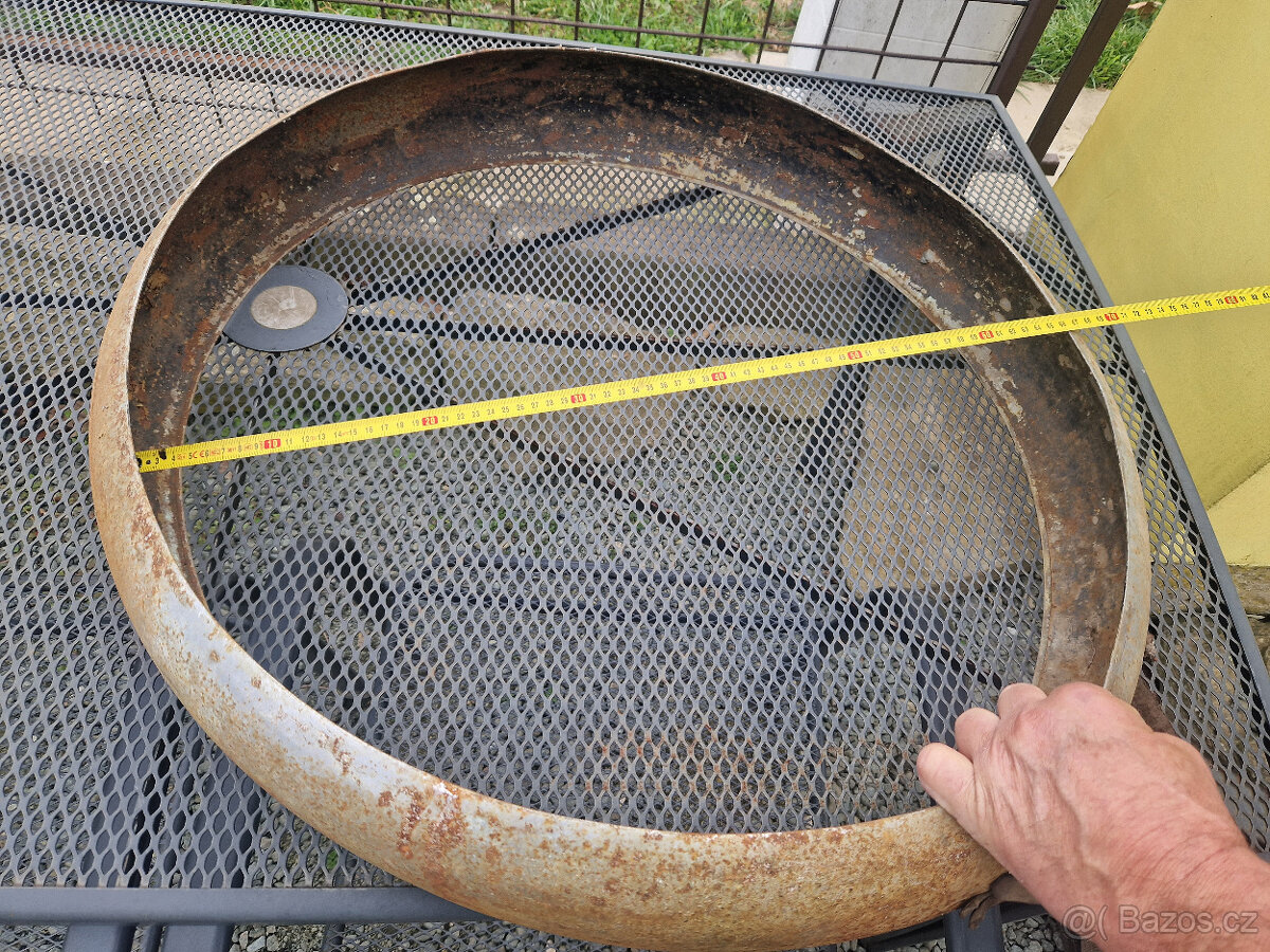 Kryty rezervních kol - LOUKOTĚ - 4