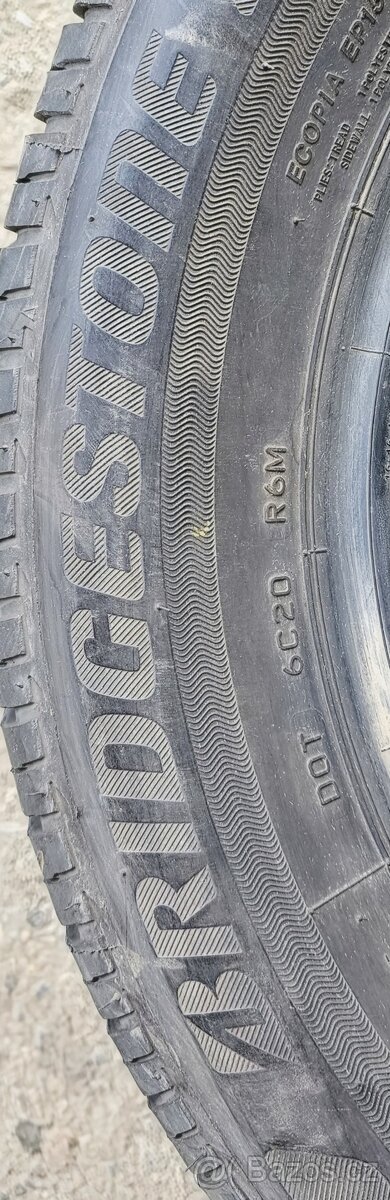 Bridgestone 205/60 R16 - 4