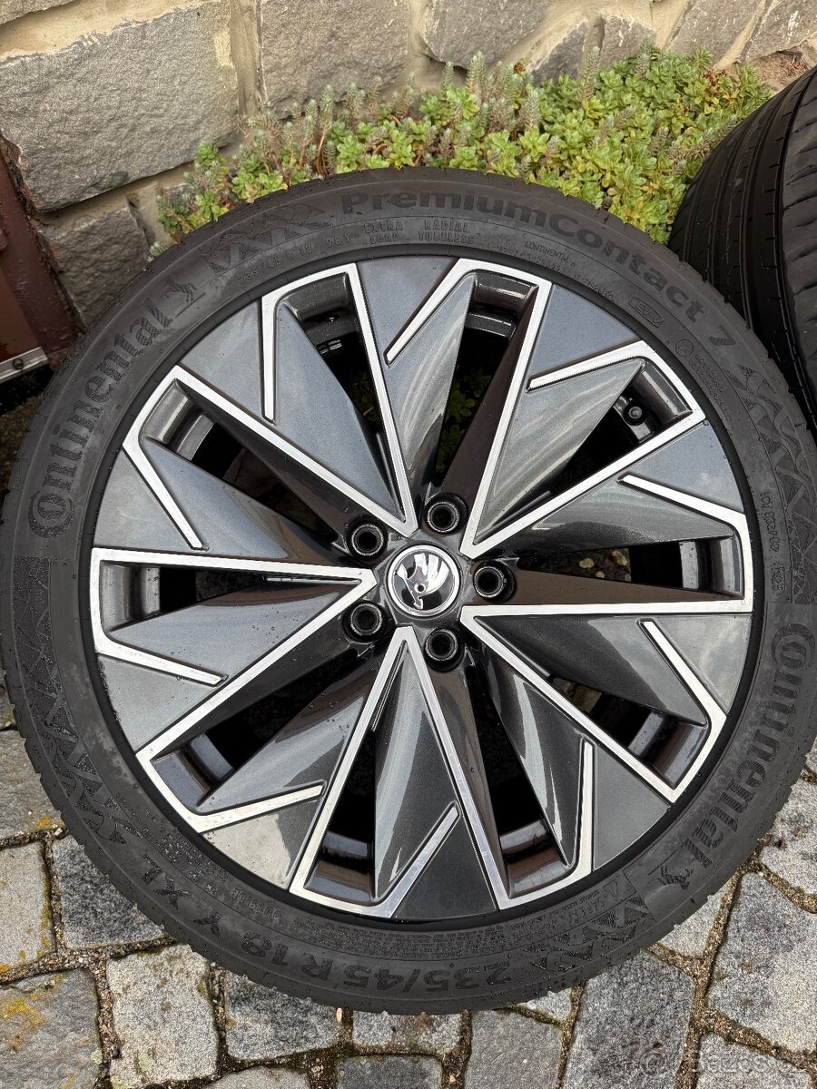 Kola Škoda Propus r18 - 4