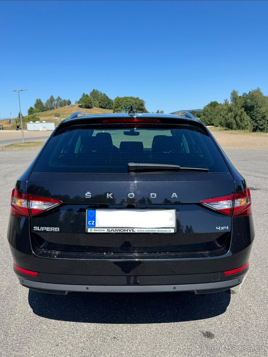Škoda Superb - 2.0 TDI 4x4 - 4