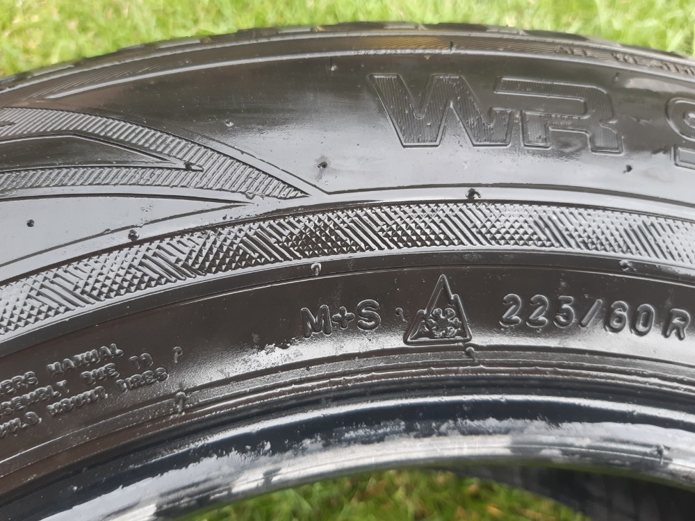 Nokian 225/60 R17 zimní - 4