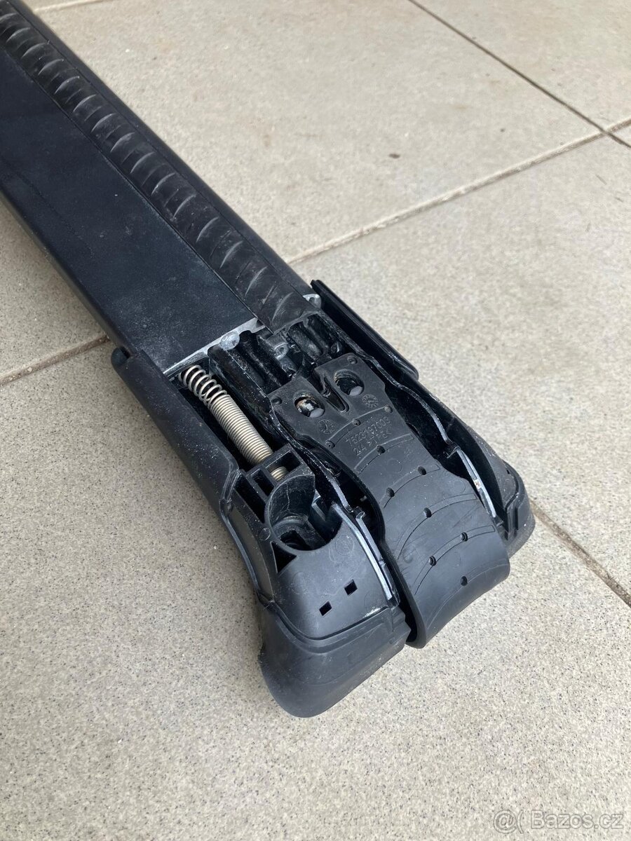 Thule příčníky na hagusy - 4