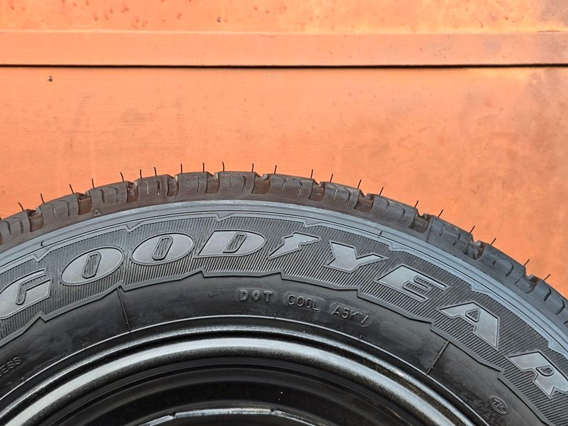 Letní nové Goodyear 215/65/16C - 4