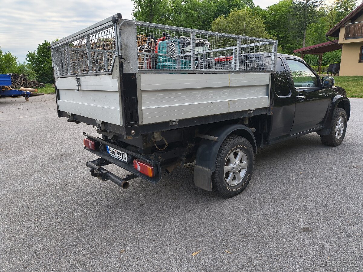 Isuzu D-max, sklápěč