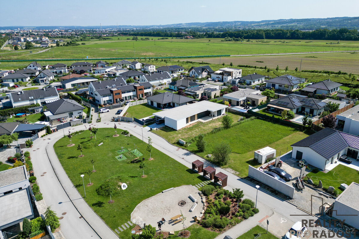 Novostavba s chytrou domácností na lukrativním místě ve Včel - 4