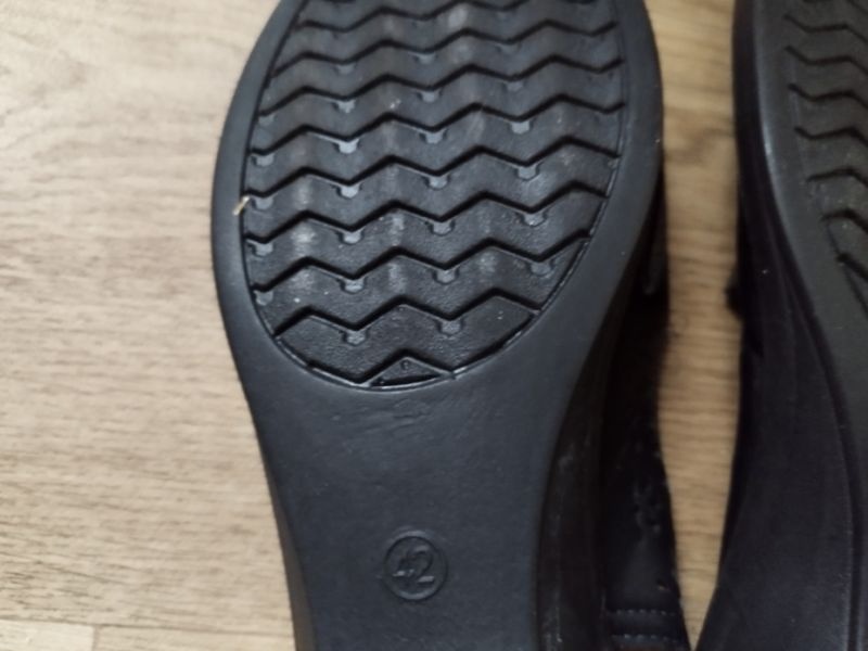 Prodám zánovní damské letni boty vel.42 PC 499,-kč - 4