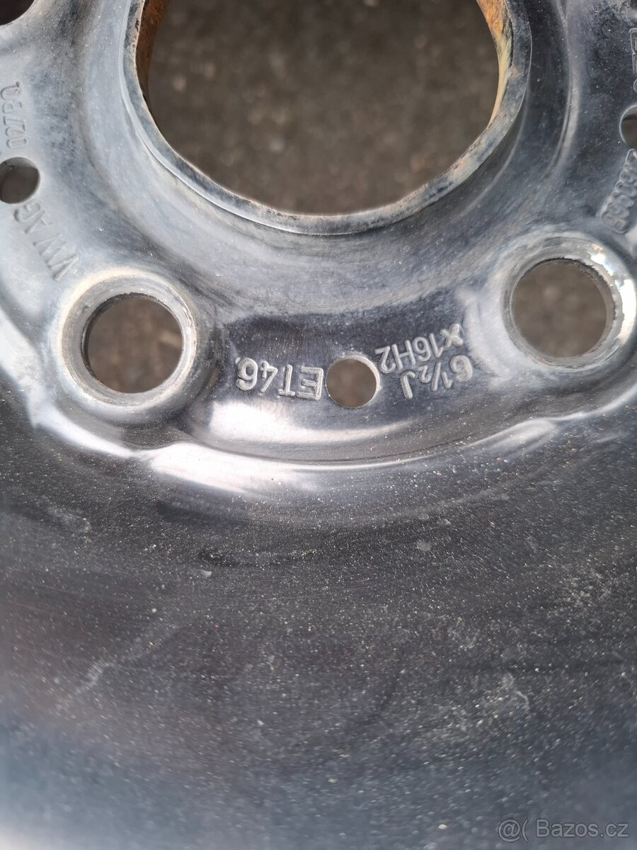 Zimní kola Octavia 4 205/60/16 ET46 5x112 - 4