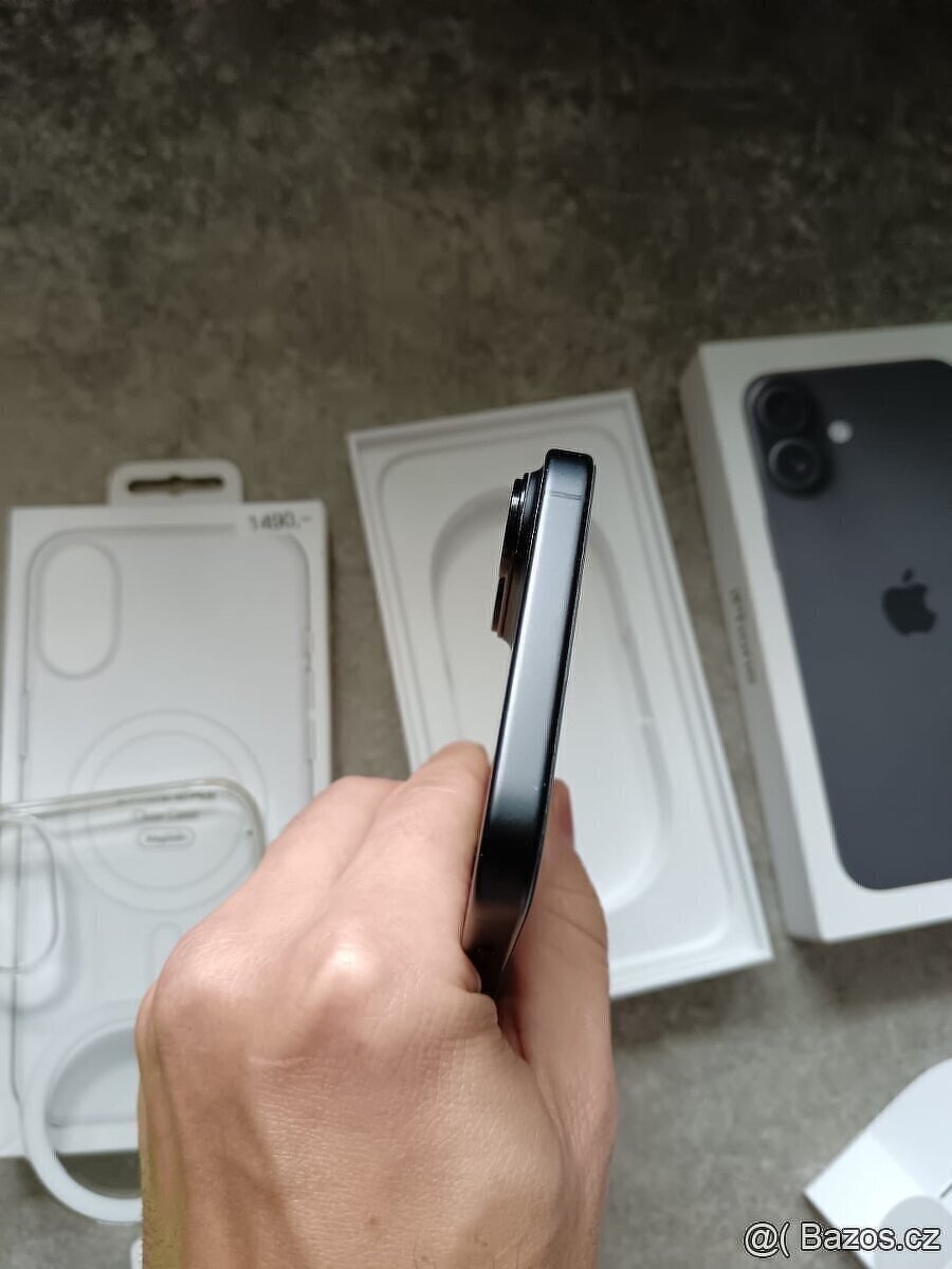 Apple IPhone 16 plus 128GB - plati do smazani - 4