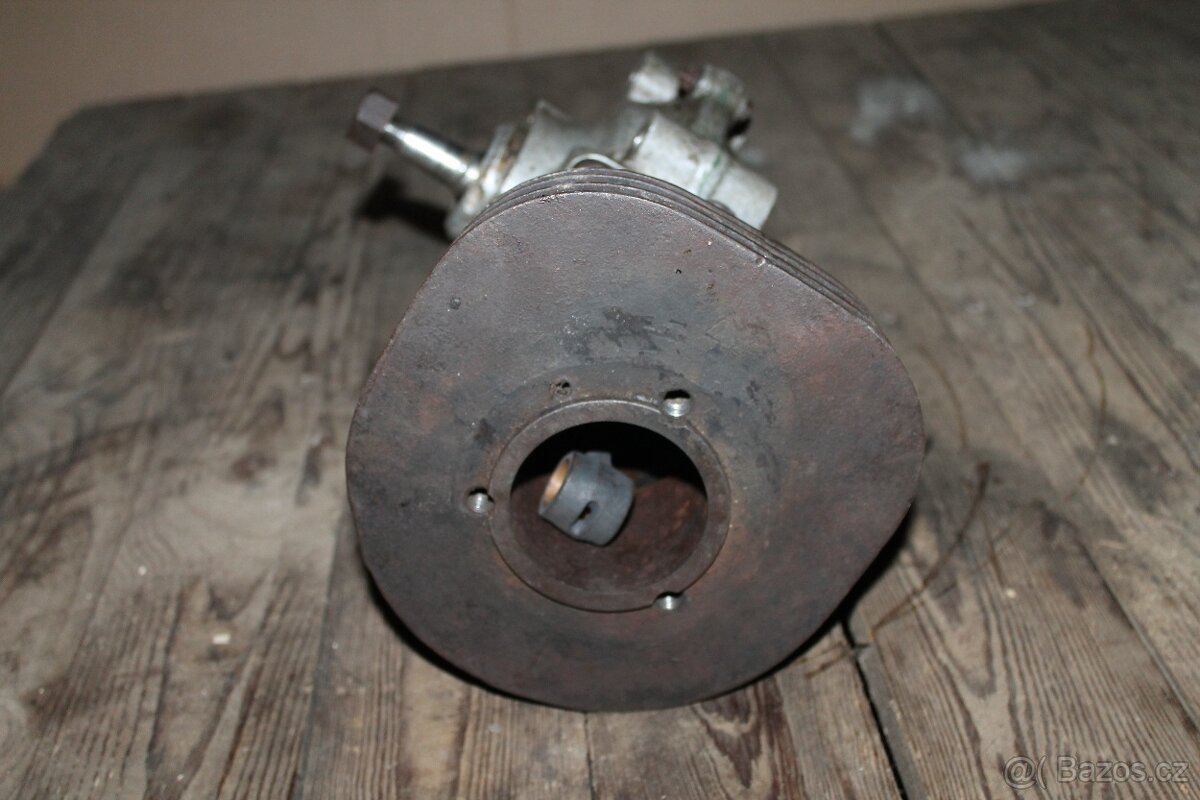 Jawa Special motor + kolena - 4