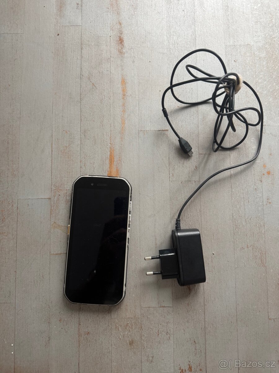 Odolný telefon CAT S42-Android 11 - 4