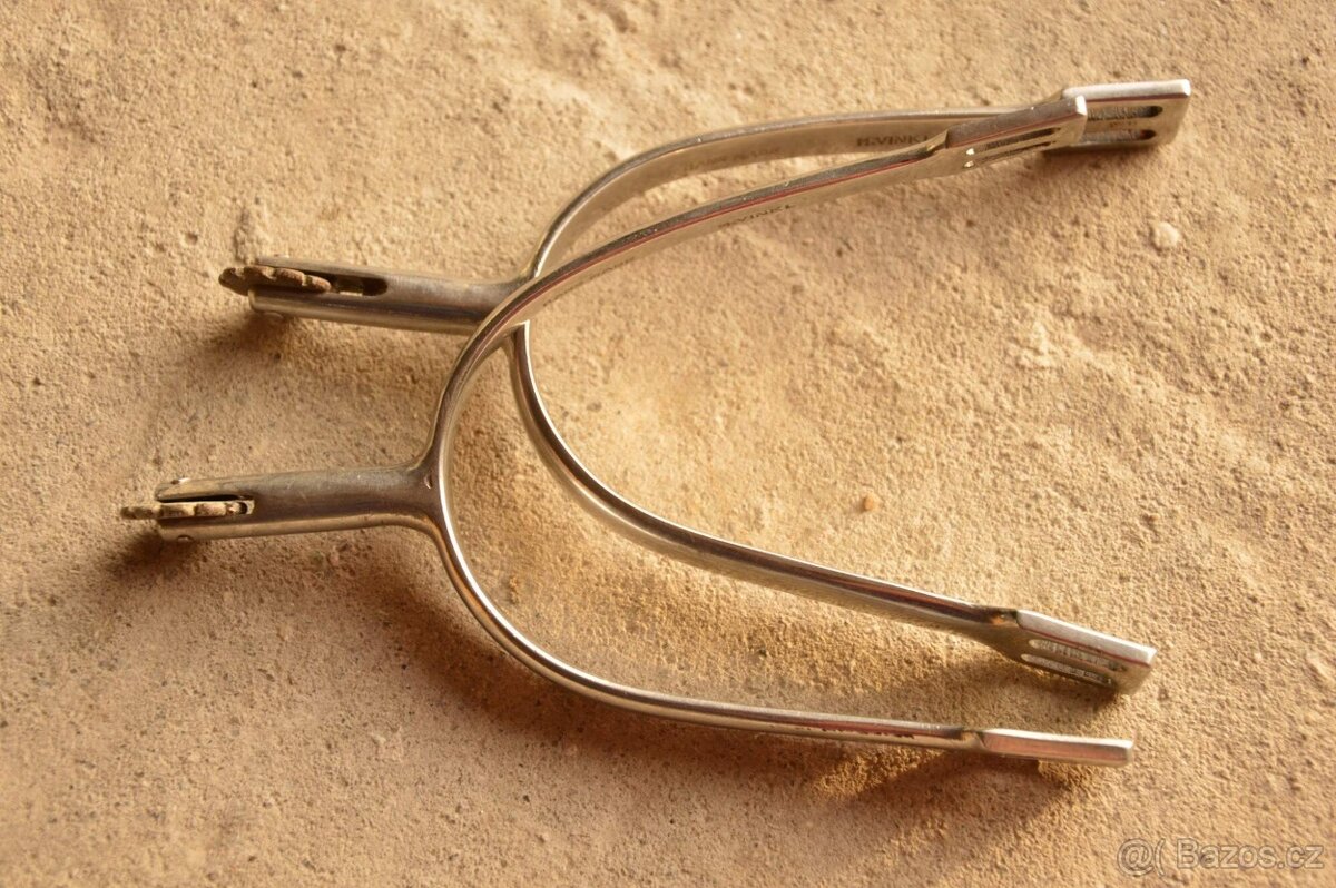 VÝPRODEJ SEDLOVNY - 4