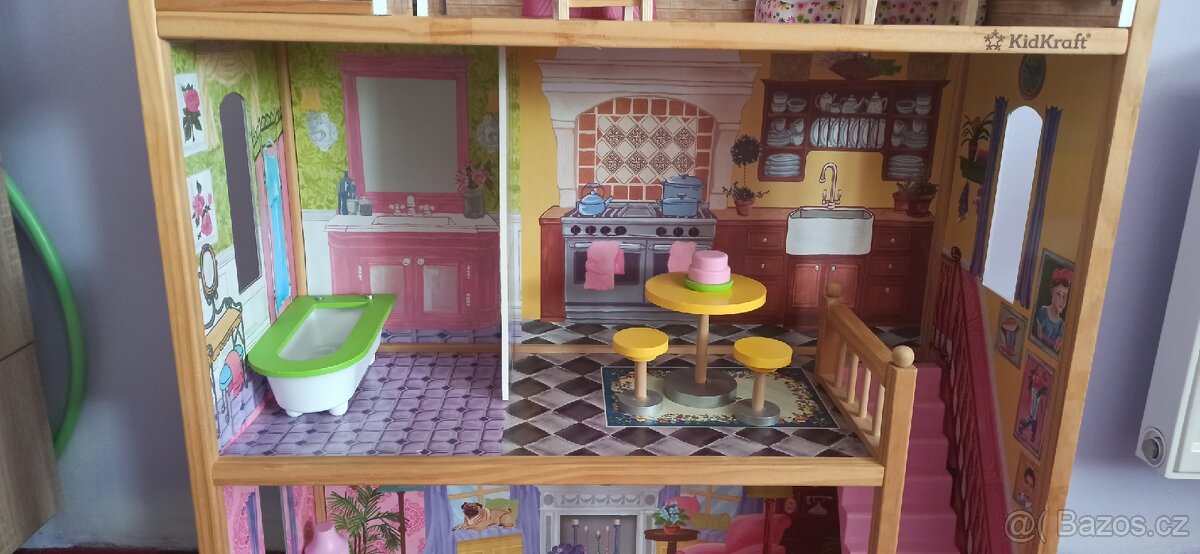 Dřevěný domeček pro panenky - 4